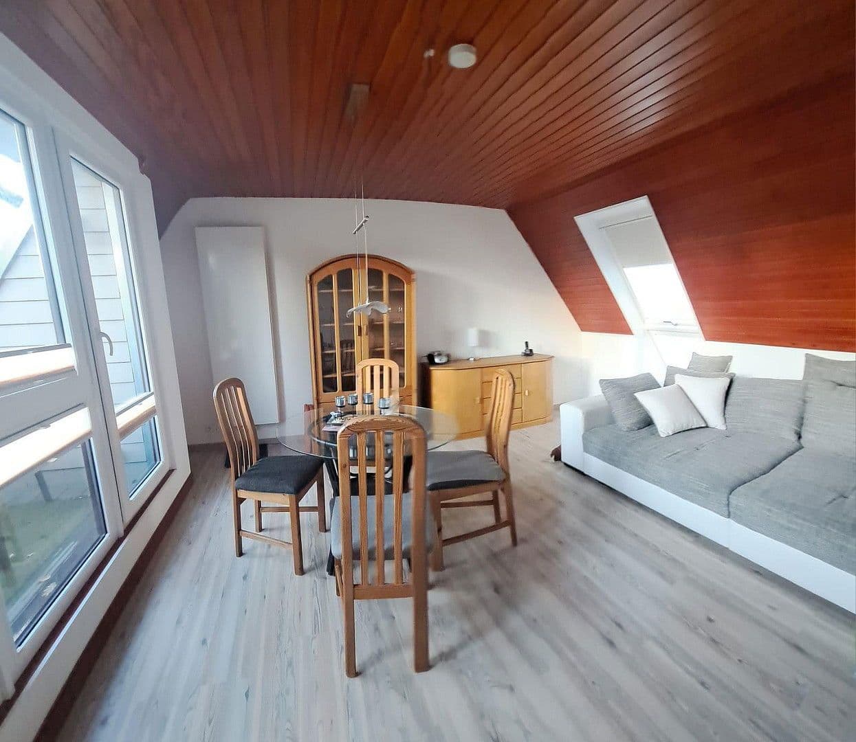 Prodej domu 167 m², pozemek 572 m², Norderstedt, Šlesvicko-Holštýnsko Prodej domu 167 m², pozemek 572 m², Norderstedt, Šlesvicko-Holštýnsko