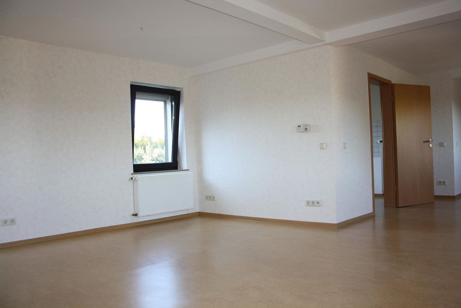 Pronájem bytu 3+1 92 m², Neuwied, Porýní-Falc Pronájem bytu 3+1 92 m², Neuwied, Porýní-Falc