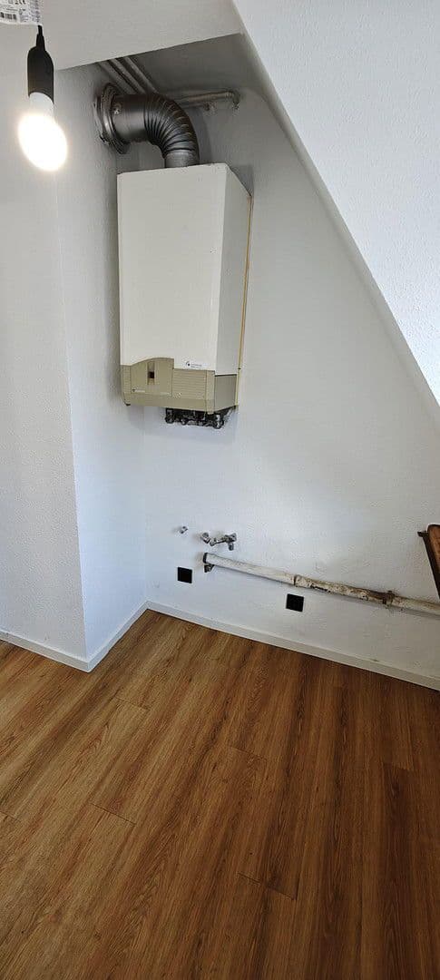 Pronájem bytu 3+1 60 m², Eybacher Straße 11/1, Stuttgart-Wangen, Bádensko-Württembersko Pronájem bytu 3+1 60 m², Eybacher Straße 11/1, Stuttgart-Wangen, Bádensko-Württembersko