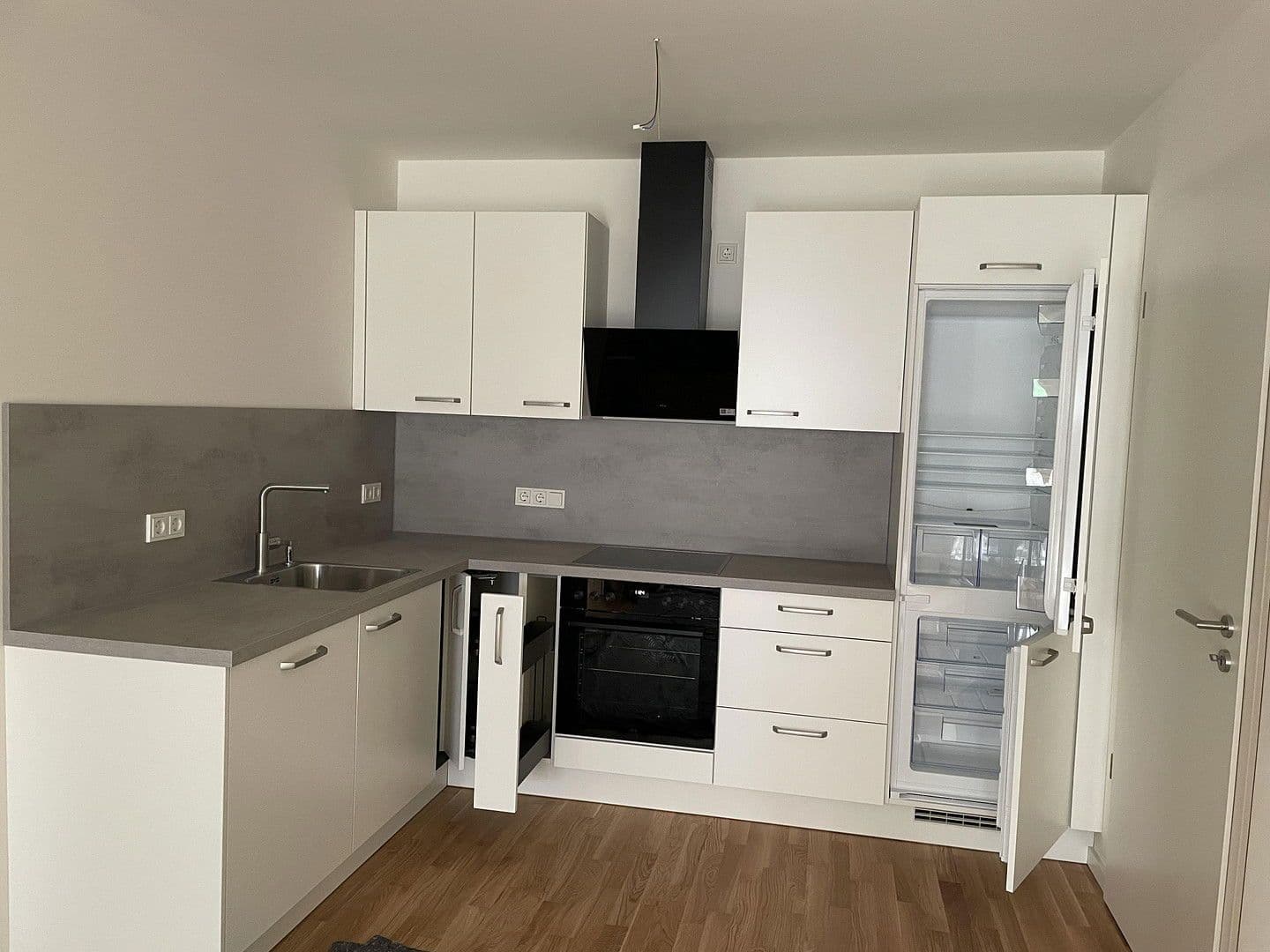 Pronájem bytu 2+1 59 m², Goldina-Hirschberg-Straße 3, Frankfurt am Main, Hessen Pronájem bytu 2+1 59 m², Goldina-Hirschberg-Straße 3, Frankfurt am Main, Hessen