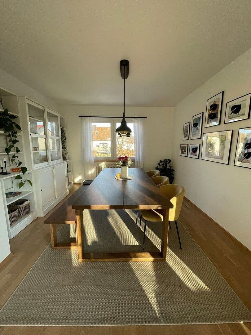 Pronájem bytu 3+1 94 m², Nürnberg, Bavorsko Pronájem bytu 3+1 94 m², Nürnberg, Bavorsko