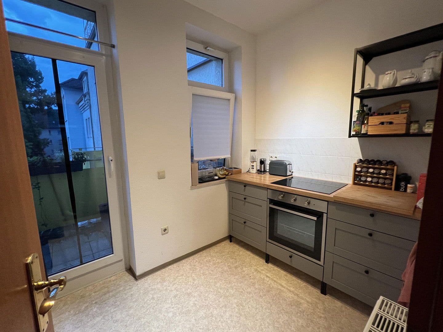 Pronájem bytu 3+1 87 m², Barbarossastraße 86, Chemnitz, Sasko Pronájem bytu 3+1 87 m², Barbarossastraße 86, Chemnitz, Sasko