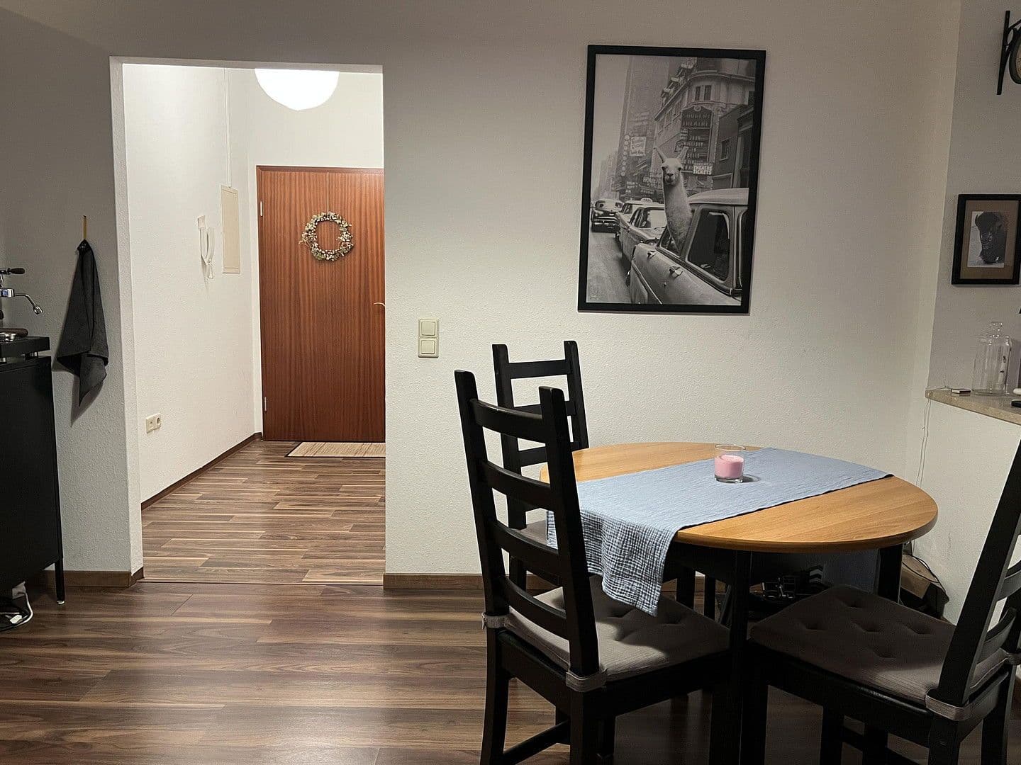 Pronájem bytu 3+1 87 m², Barbarossastraße 86, Chemnitz, Sasko Pronájem bytu 3+1 87 m², Barbarossastraße 86, Chemnitz, Sasko