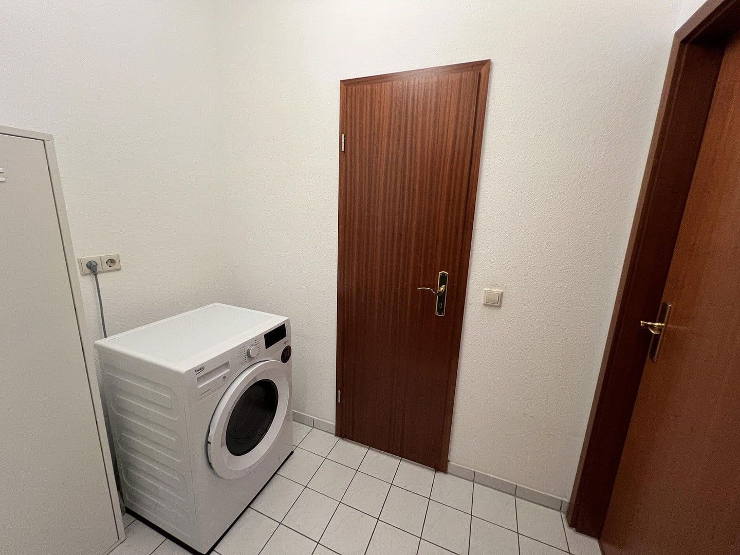 Pronájem bytu 3+1 87 m², Barbarossastraße 86, Chemnitz, Sasko Pronájem bytu 3+1 87 m², Barbarossastraße 86, Chemnitz, Sasko