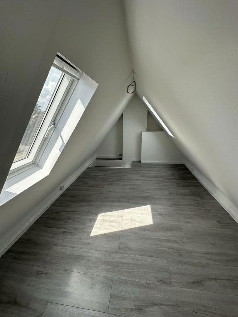 Prodej domu 77 m², pozemek 325 m², Vagel-Griep-Platz 5, Hamburg-Eißendorf, Hamburg Prodej domu 77 m², pozemek 325 m², Vagel-Griep-Platz 5, Hamburg-Eißendorf, Hamburg