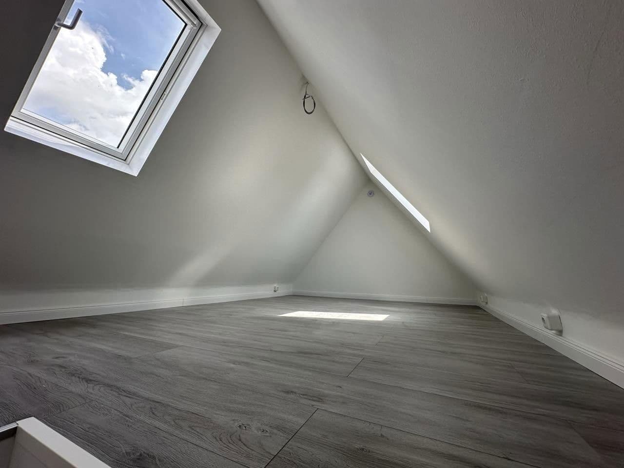 Prodej domu 77 m², pozemek 325 m², Vagel-Griep-Platz 5, Hamburg-Eißendorf, Hamburg Prodej domu 77 m², pozemek 325 m², Vagel-Griep-Platz 5, Hamburg-Eißendorf, Hamburg