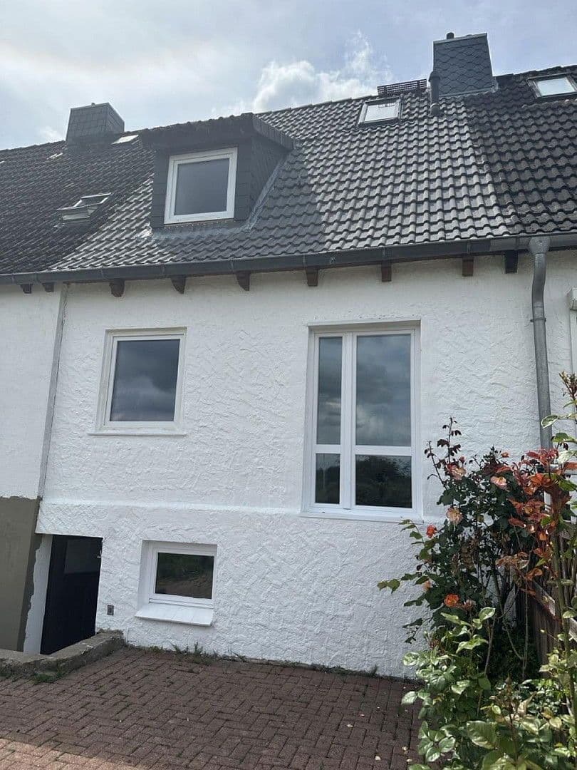 Prodej domu 77 m², pozemek 325 m², Vagel-Griep-Platz 5, Hamburg-Eißendorf, Hamburg Prodej domu 77 m², pozemek 325 m², Vagel-Griep-Platz 5, Hamburg-Eißendorf, Hamburg