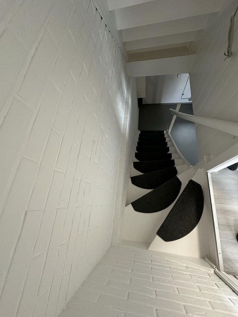 Prodej domu 77 m², pozemek 325 m², Vagel-Griep-Platz 5, Hamburg-Eißendorf, Hamburg Prodej domu 77 m², pozemek 325 m², Vagel-Griep-Platz 5, Hamburg-Eißendorf, Hamburg