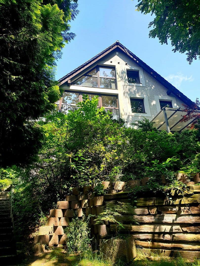 Pronájem bytu 4+1 150 m², Hamburg, Hamburg Pronájem bytu 4+1 150 m², Hamburg, Hamburg