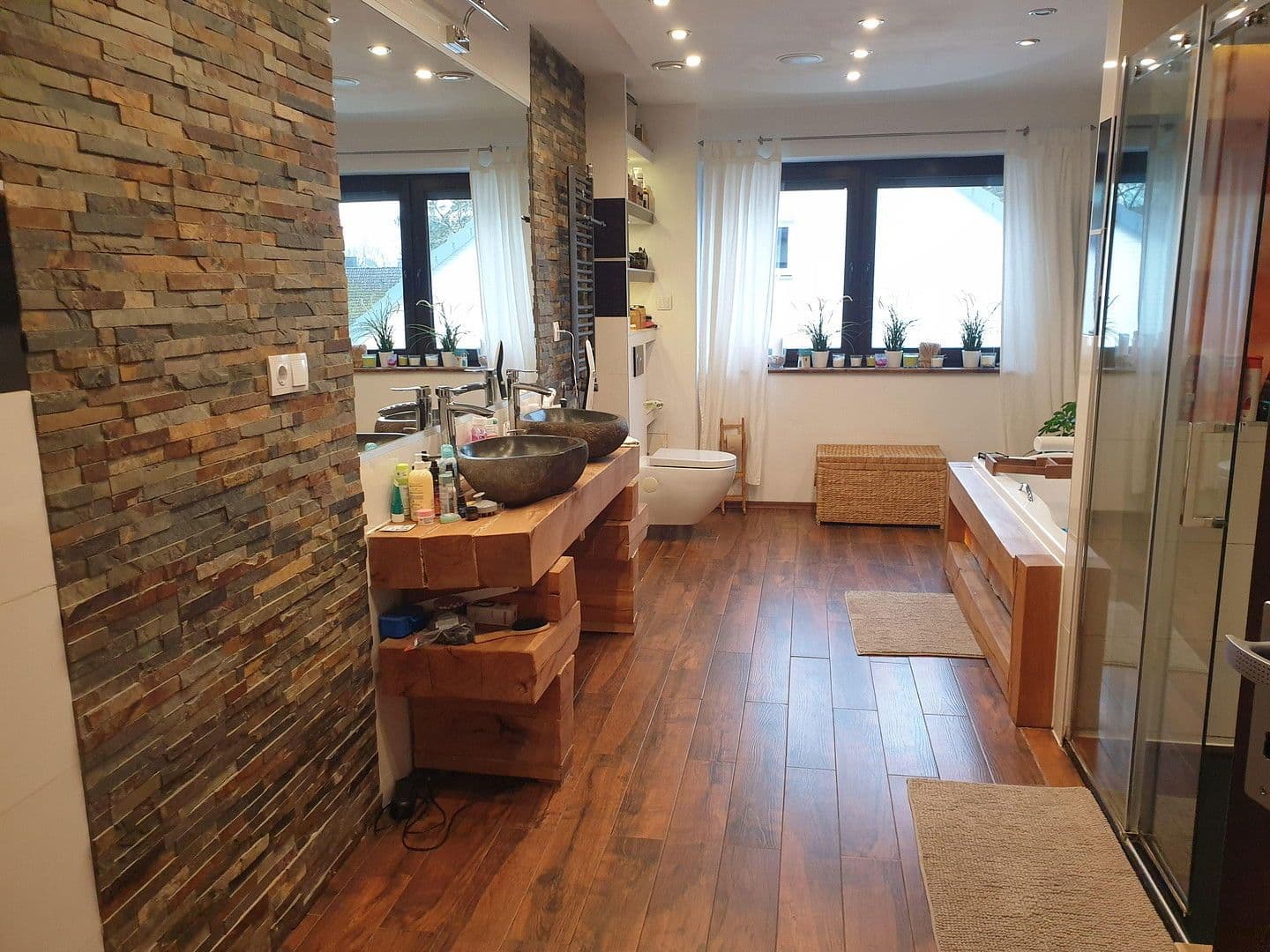 Pronájem bytu 4+1 150 m², Hamburg, Hamburg Pronájem bytu 4+1 150 m², Hamburg, Hamburg