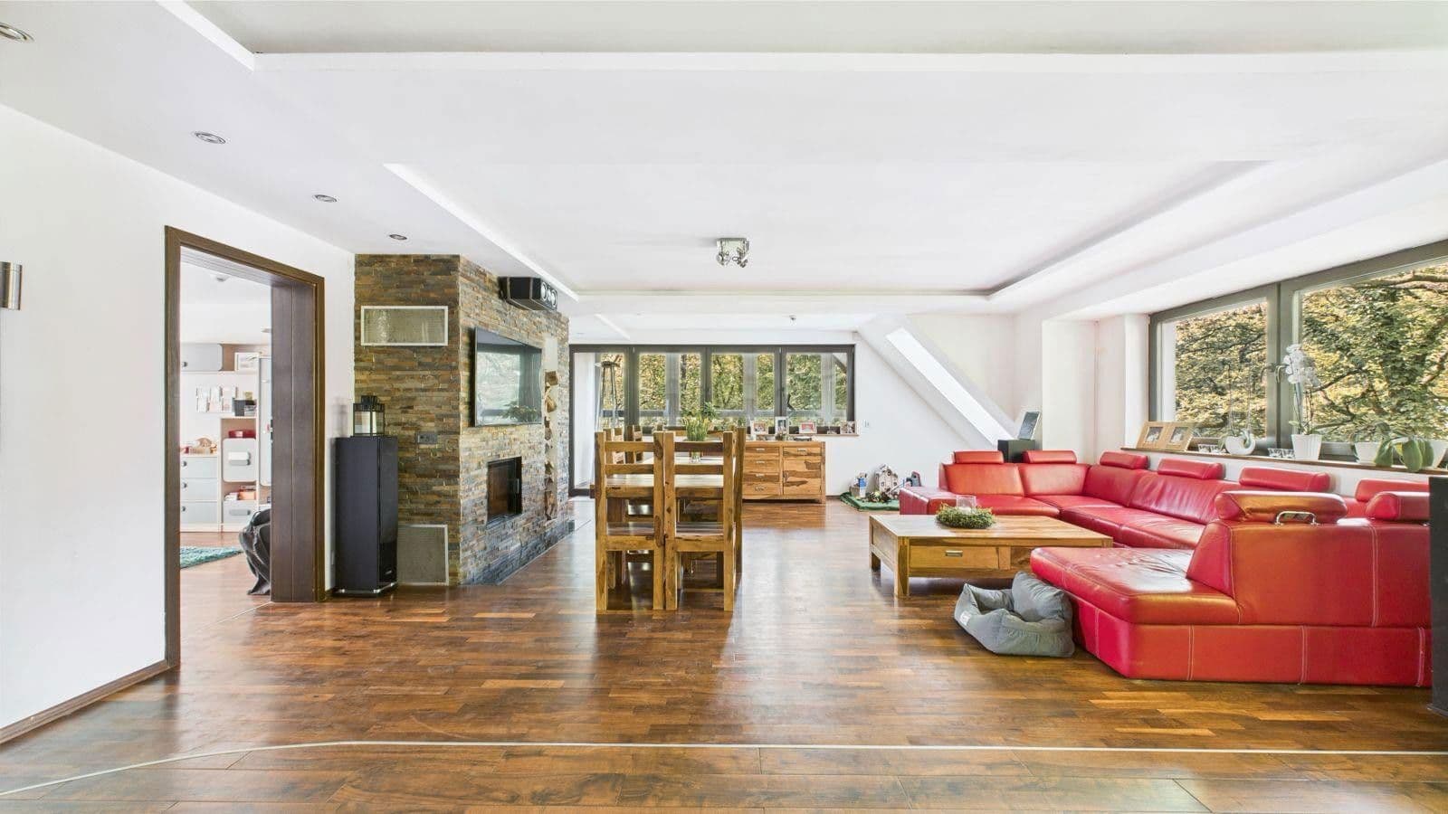 Pronájem bytu 4+1 150 m², Hamburg, Hamburg Pronájem bytu 4+1 150 m², Hamburg, Hamburg