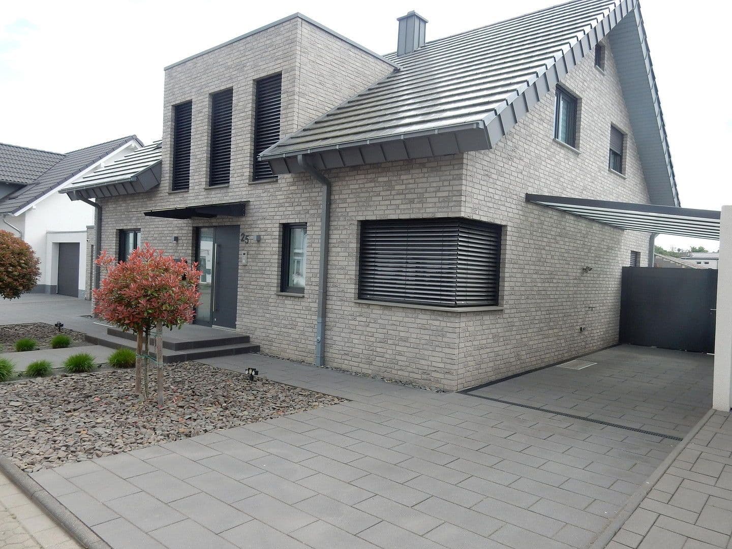 Prodej domu 189 m², pozemek 794 m², Erftstadt, Severní Porýní-Vestfálsko Prodej domu 189 m², pozemek 794 m², Erftstadt, Severní Porýní-Vestfálsko