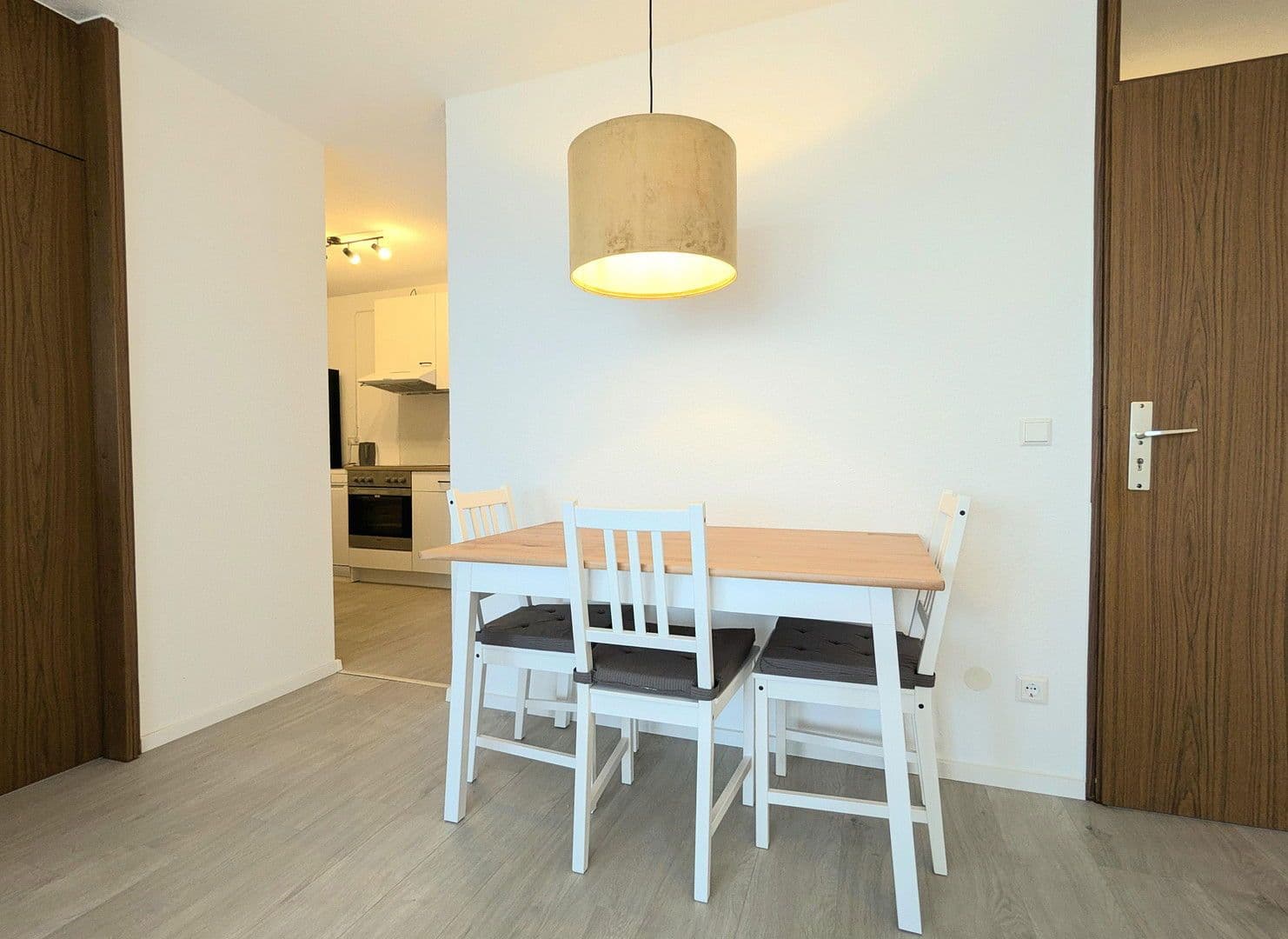 Pronájem bytu 2+1 50 m², Heidelberg, Bádensko-Württembersko Pronájem bytu 2+1 50 m², Heidelberg, Bádensko-Württembersko