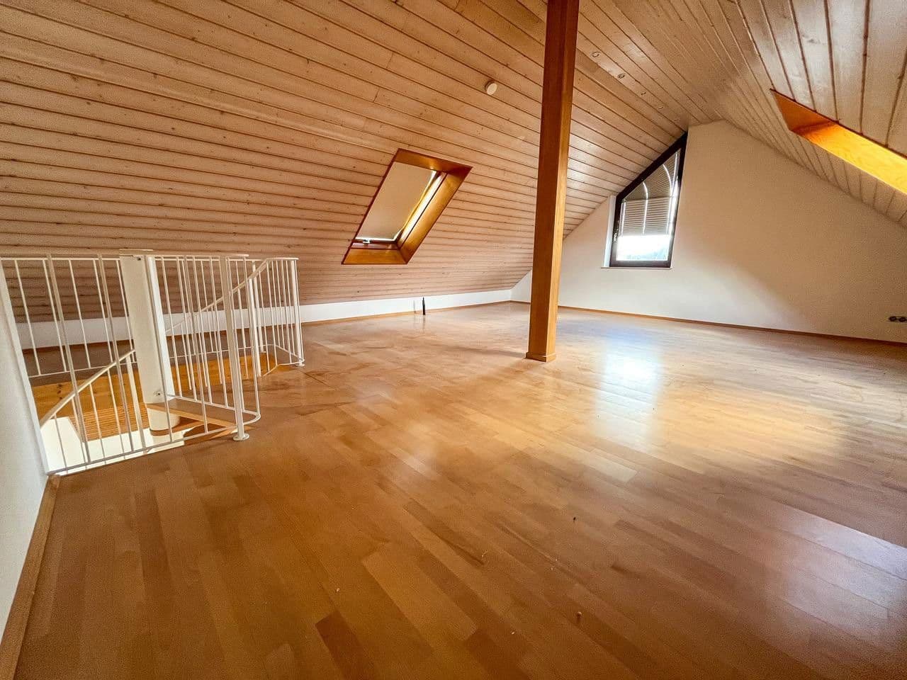 Pronájem bytu 3+1 84 m², Filderstadt, Bádensko-Württembersko Pronájem bytu 3+1 84 m², Filderstadt, Bádensko-Württembersko