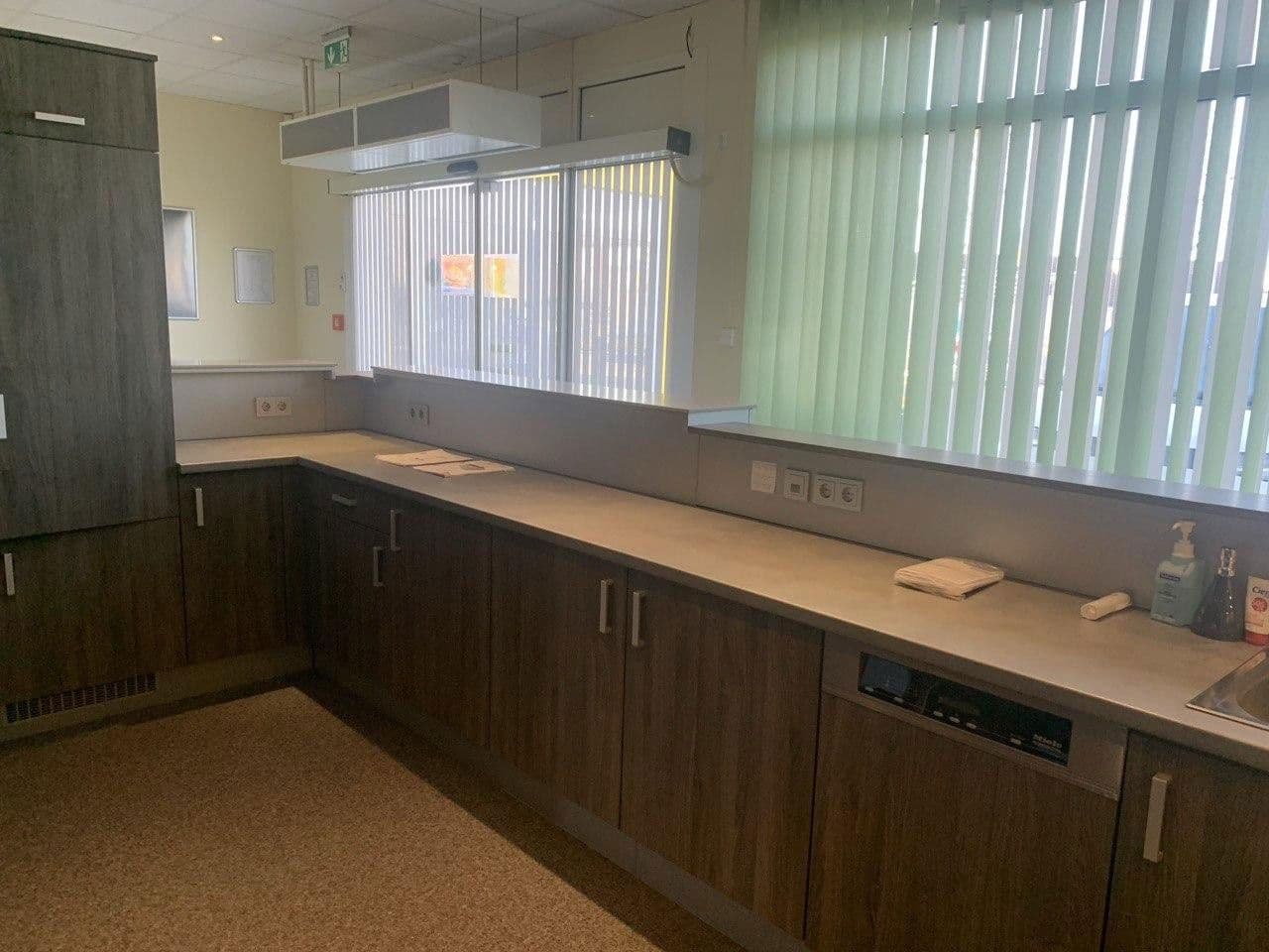 Pronájem nebytového prostoru 6.000 m², Niedernwöhren, Dolní Sasko Pronájem nebytového prostoru 6.000 m², Niedernwöhren, Dolní Sasko