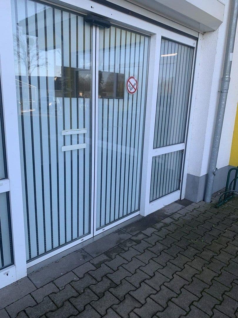 Pronájem nebytového prostoru 6.000 m², Niedernwöhren, Dolní Sasko Pronájem nebytového prostoru 6.000 m², Niedernwöhren, Dolní Sasko