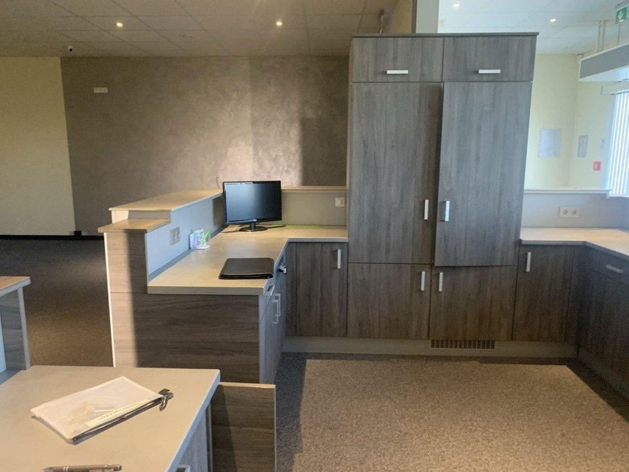 Pronájem nebytového prostoru 6.000 m², Niedernwöhren, Dolní Sasko Pronájem nebytového prostoru 6.000 m², Niedernwöhren, Dolní Sasko