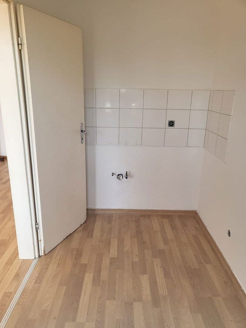 Pronájem bytu 2+1 63 m², Rheinstr. 16, Krefeld, Severní Porýní-Vestfálsko Pronájem bytu 2+1 63 m², Rheinstr. 16, Krefeld, Severní Porýní-Vestfálsko