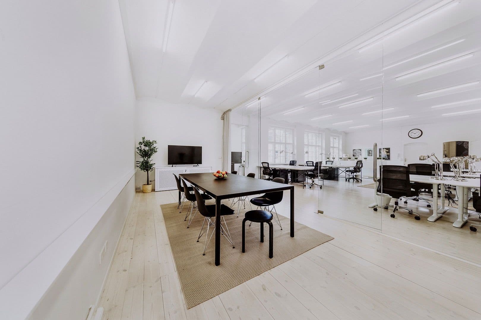 Pronájem kanceláře 240 m², Winsstraße 12, Berlin, Berlín Pronájem kanceláře 240 m², Winsstraße 12, Berlin, Berlín