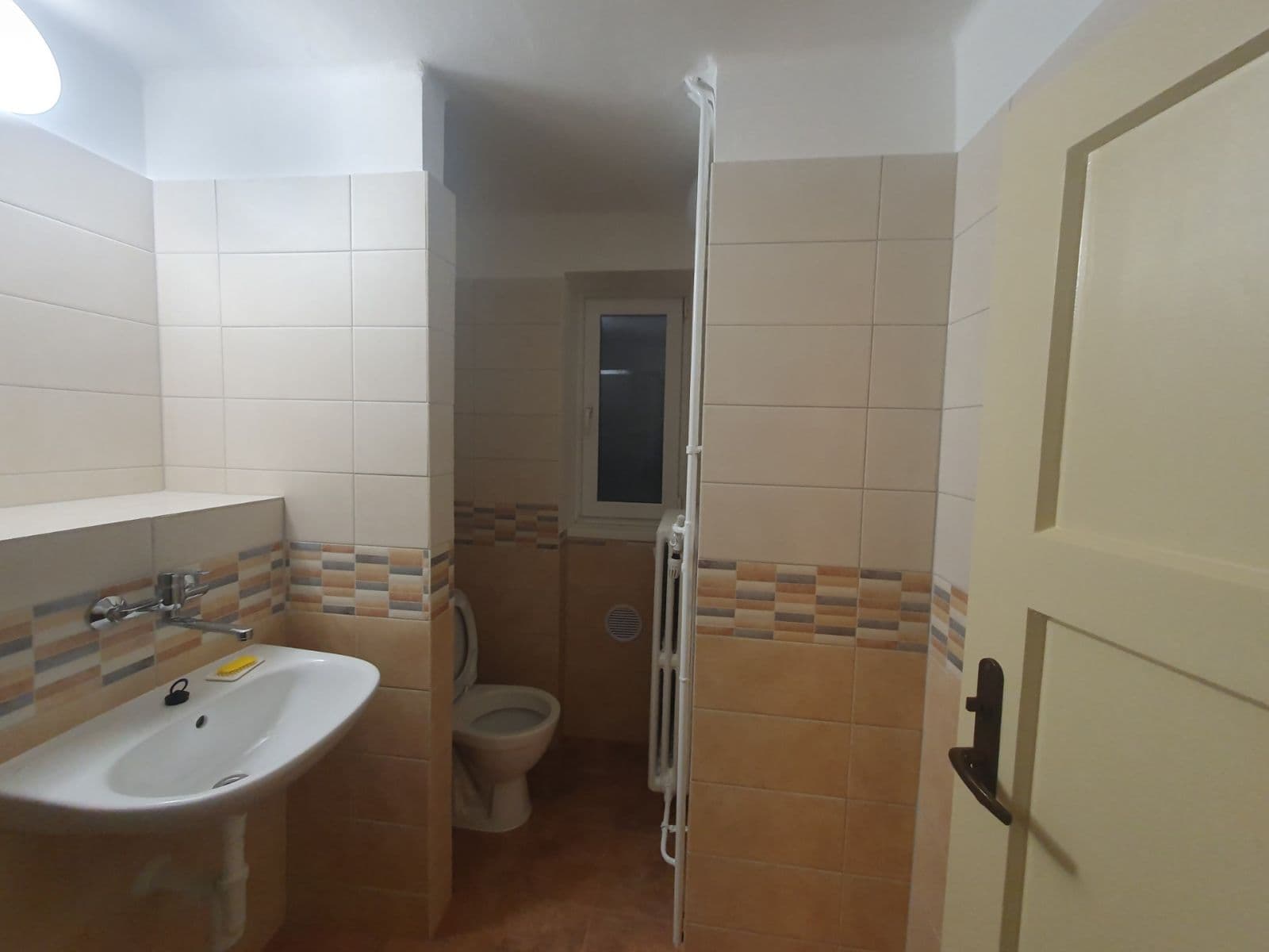 Pronájem bytu 2+1 70 m², Mikoláše Alše, Kolín, Středočeský kraj Pronájem bytu 2+1 70 m², Mikoláše Alše, Kolín, Středočeský kraj