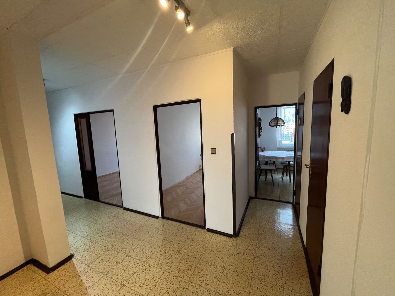 Pronájem bytu 3+1 72 m², Okořská, Praha, Praha Pronájem bytu 3+1 72 m², Okořská, Praha, Praha