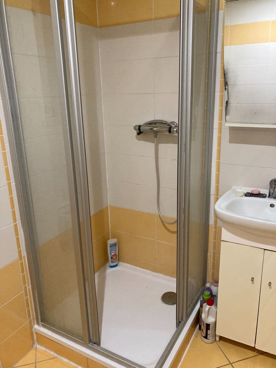 Pronájem bytu 2+kk 47 m², třída Edvarda Beneše, Hradec Králové, Královéhradecký kraj Pronájem bytu 2+kk 47 m², třída Edvarda Beneše, Hradec Králové, Královéhradecký kraj