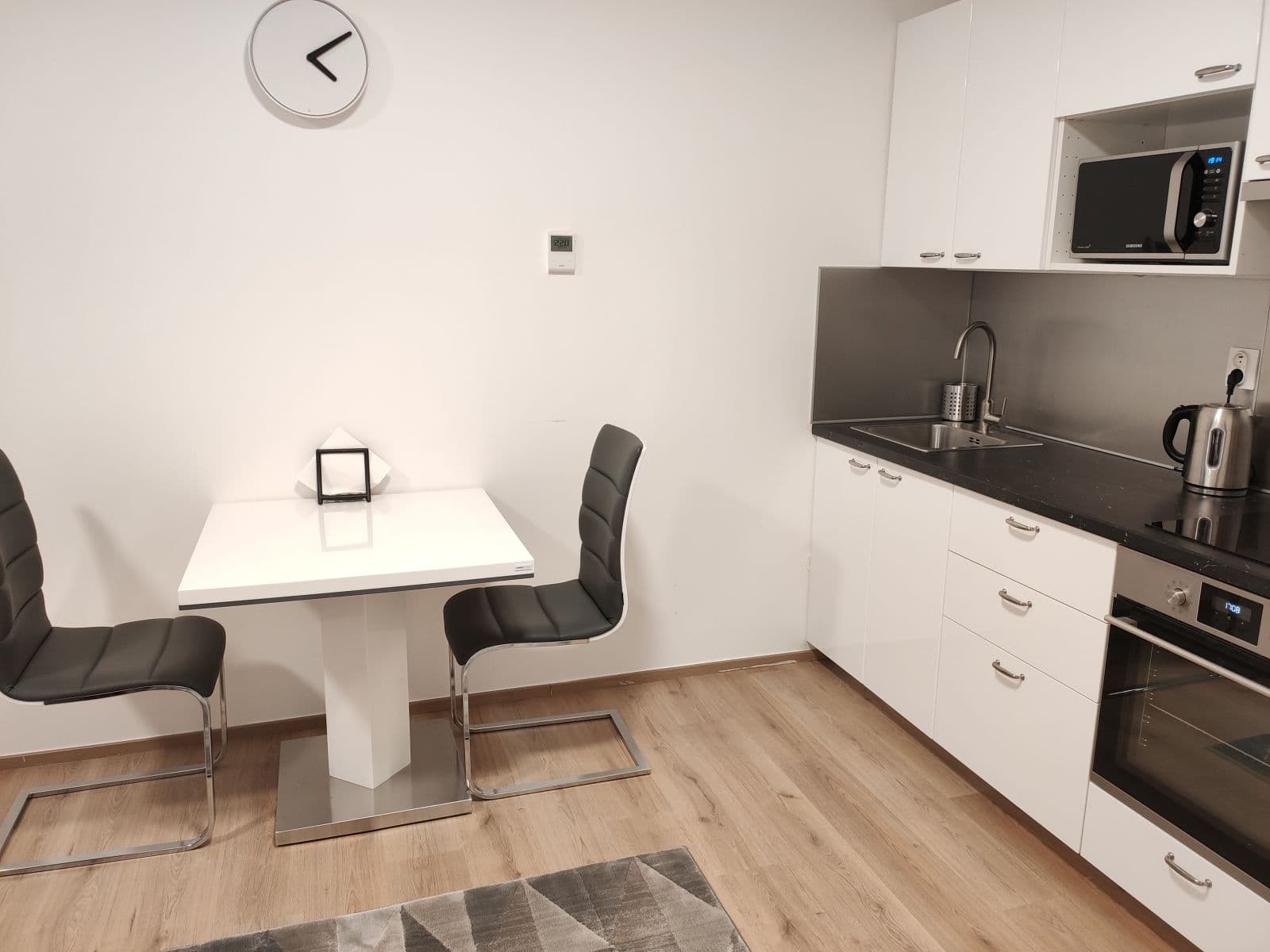 Pronájem bytu 35 m², Nad úžlabinou, Praha, Praha Pronájem bytu 35 m², Nad úžlabinou, Praha, Praha