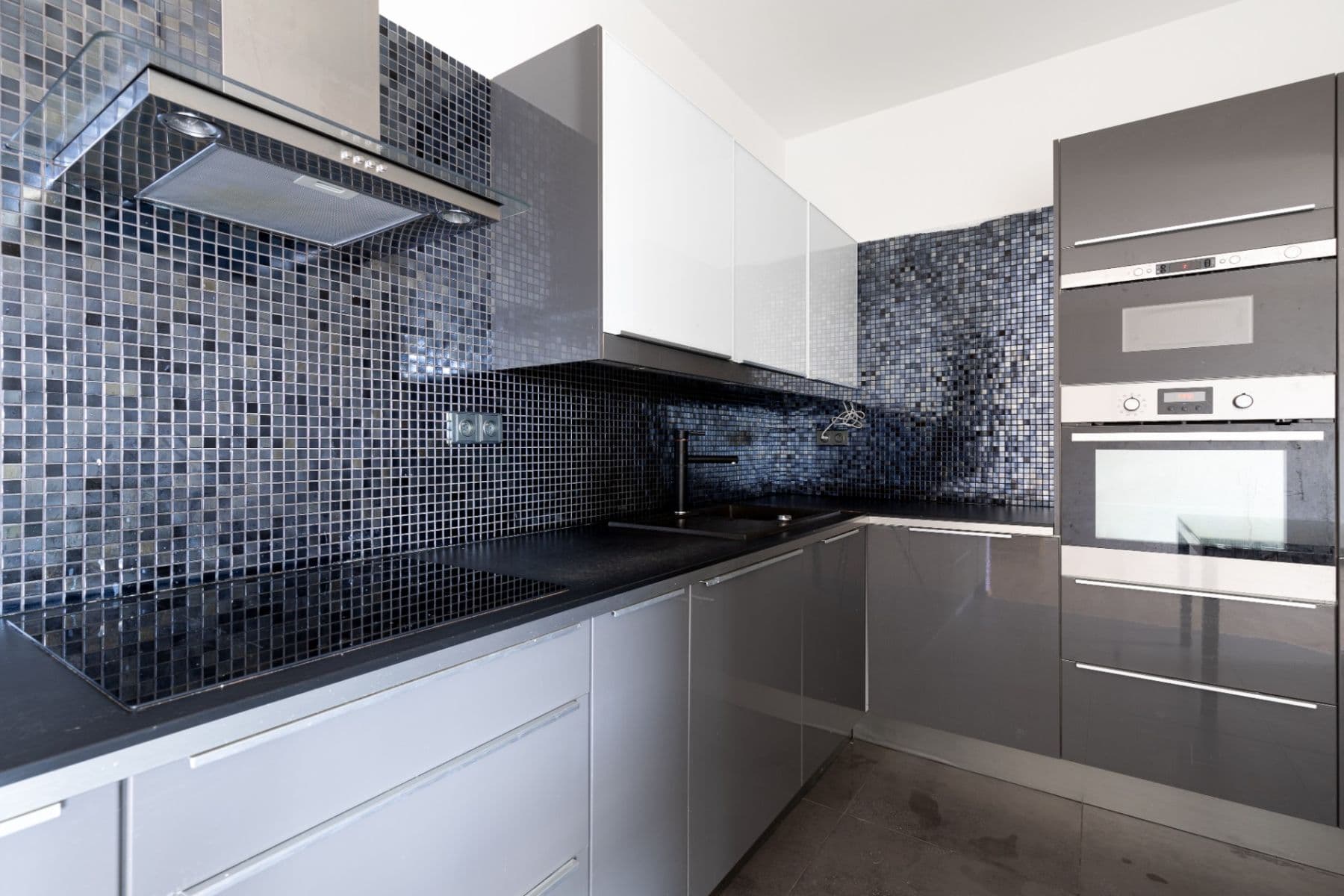 Pronájem bytu 2+kk 63 m², Šátalská, Praha, Praha Pronájem bytu 2+kk 63 m², Šátalská, Praha, Praha