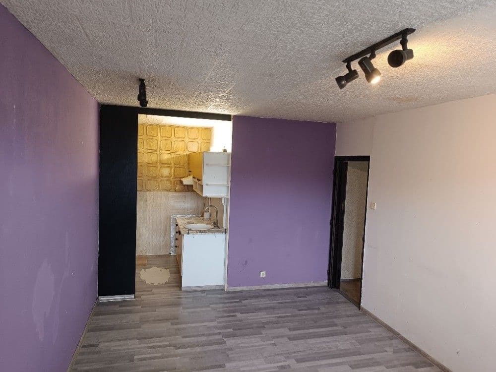 Pronájem bytu 2+kk 43 m², Za GZ, Loděnice, Středočeský kraj Pronájem bytu 2+kk 43 m², Za GZ, Loděnice, Středočeský kraj