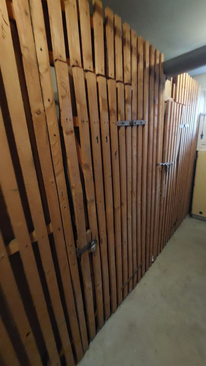 Pronájem bytu 2+1 63 m², Vikova, Slaný, Středočeský kraj Pronájem bytu 2+1 63 m², Vikova, Slaný, Středočeský kraj