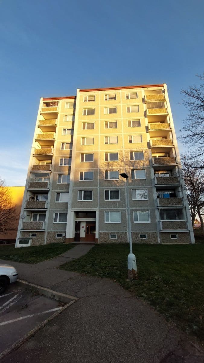 Pronájem bytu 2+1 63 m², Vikova, Slaný, Středočeský kraj Pronájem bytu 2+1 63 m², Vikova, Slaný, Středočeský kraj
