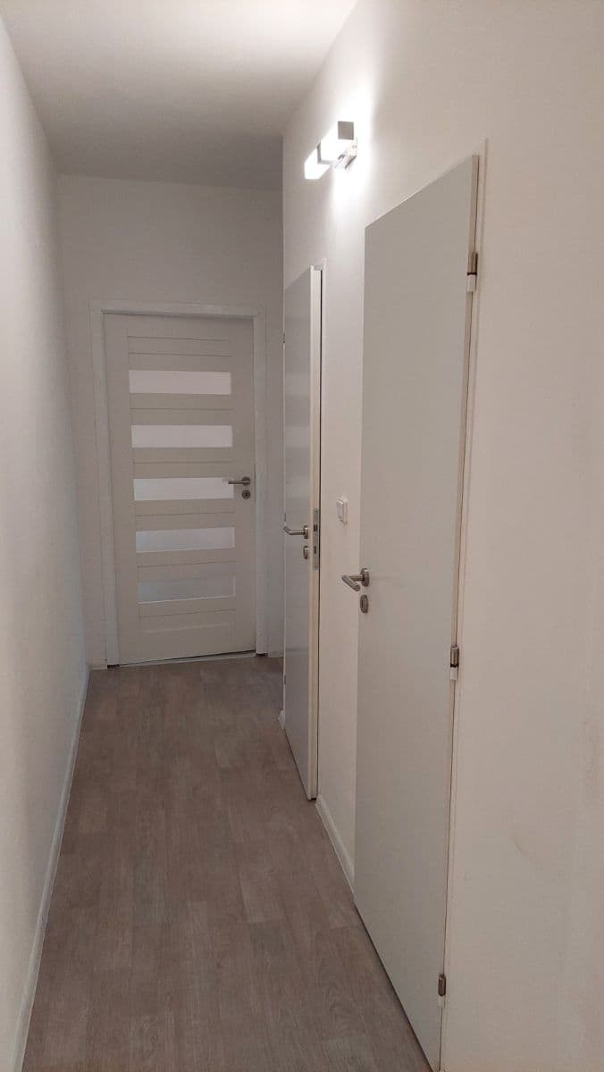 Pronájem bytu 2+1 63 m², Vikova, Slaný, Středočeský kraj Pronájem bytu 2+1 63 m², Vikova, Slaný, Středočeský kraj
