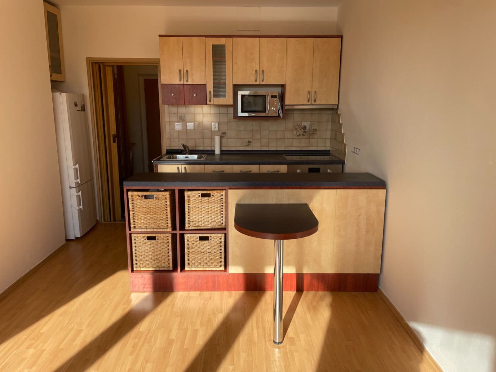 Pronájem bytu 1+kk 36 m², Hnězdenská, Praha, Praha Pronájem bytu 1+kk 36 m², Hnězdenská, Praha, Praha