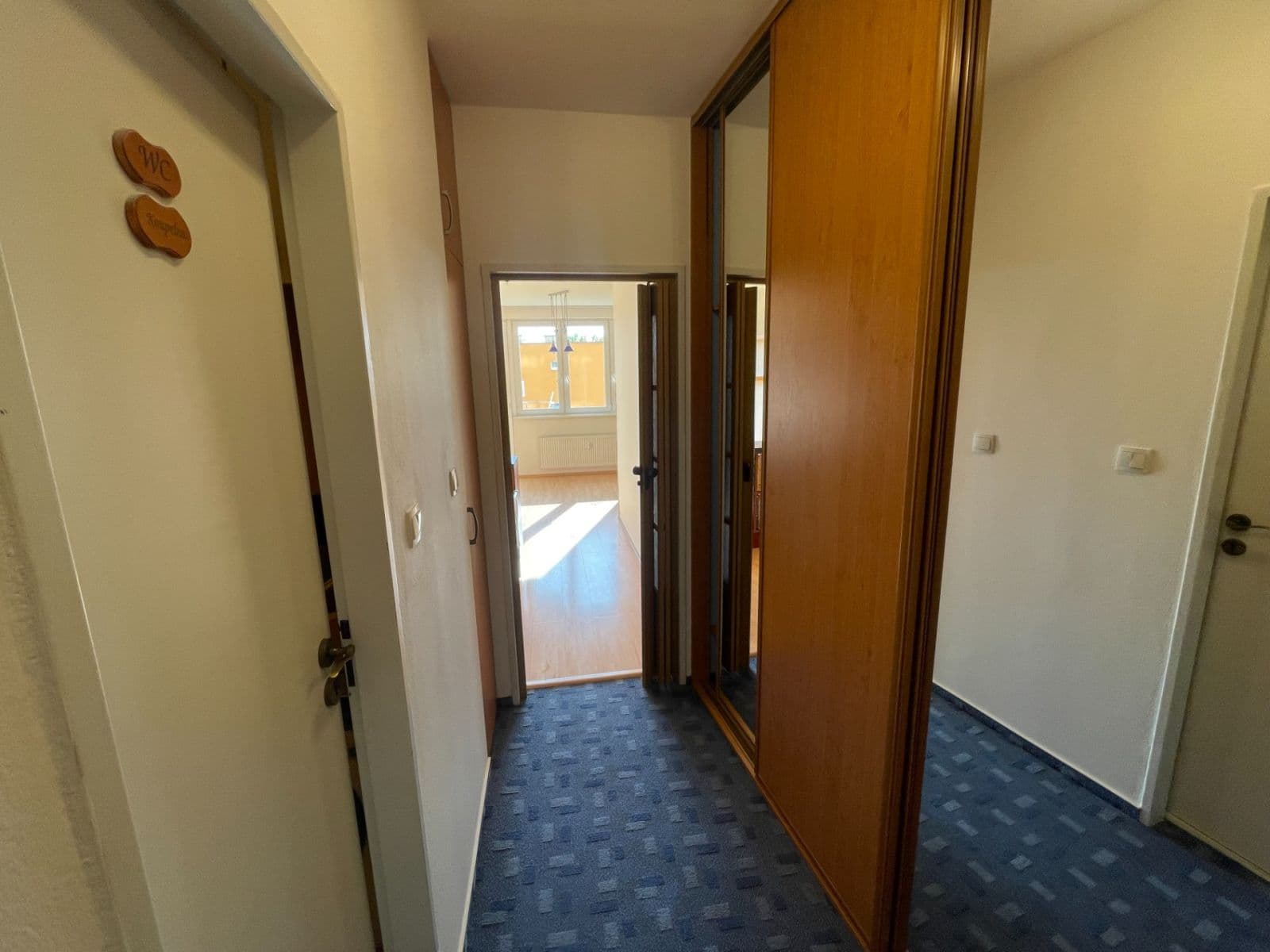 Pronájem bytu 1+kk 36 m², Hnězdenská, Praha, Praha Pronájem bytu 1+kk 36 m², Hnězdenská, Praha, Praha