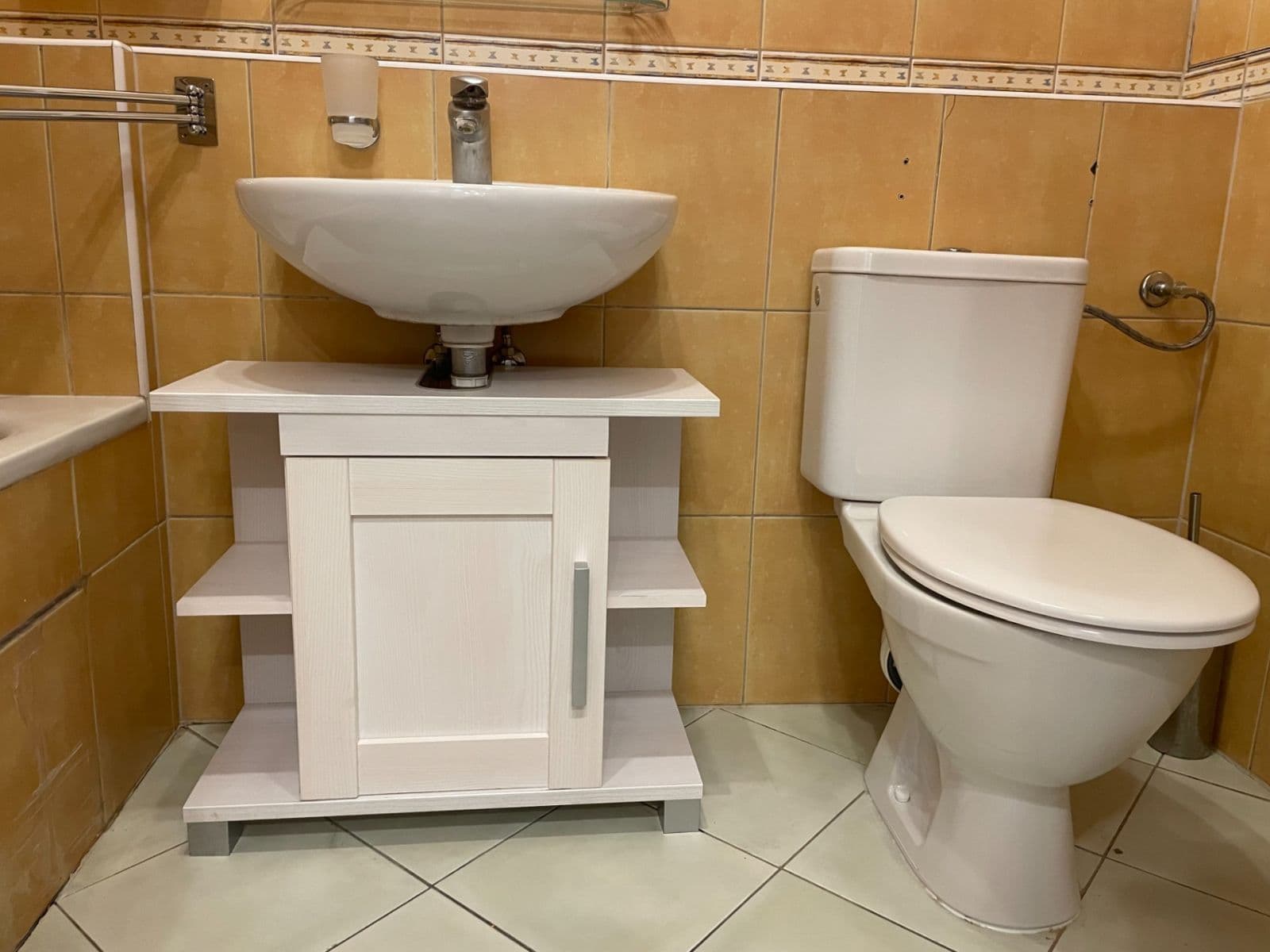 Pronájem bytu 1+kk 36 m², Hnězdenská, Praha, Praha Pronájem bytu 1+kk 36 m², Hnězdenská, Praha, Praha