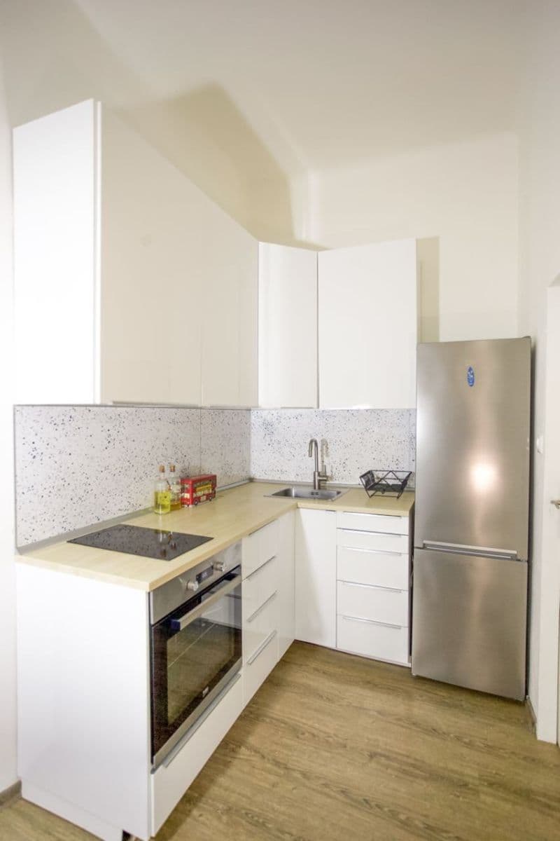 Prodej bytu 2+1 56 m², Na Celné, Praha, Praha Prodej bytu 2+1 56 m², Na Celné, Praha, Praha