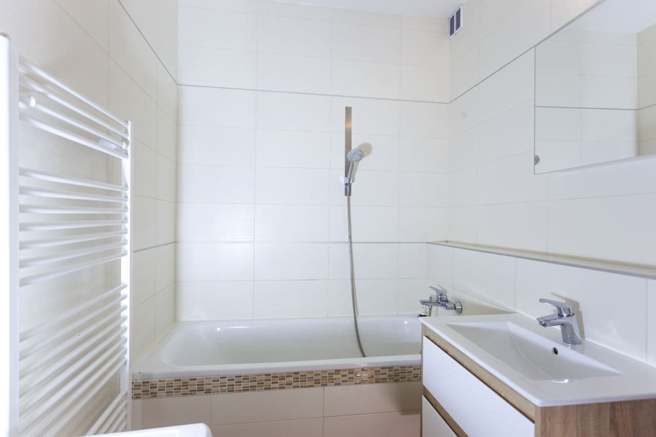 Prodej bytu 2+1 56 m², Na Celné, Praha, Praha Prodej bytu 2+1 56 m², Na Celné, Praha, Praha