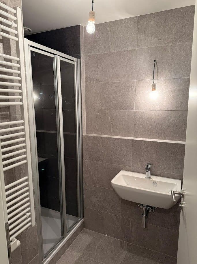 Pronájem bytu 1+kk 30 m², Českobrodská, Praha, Praha Pronájem bytu 1+kk 30 m², Českobrodská, Praha, Praha
