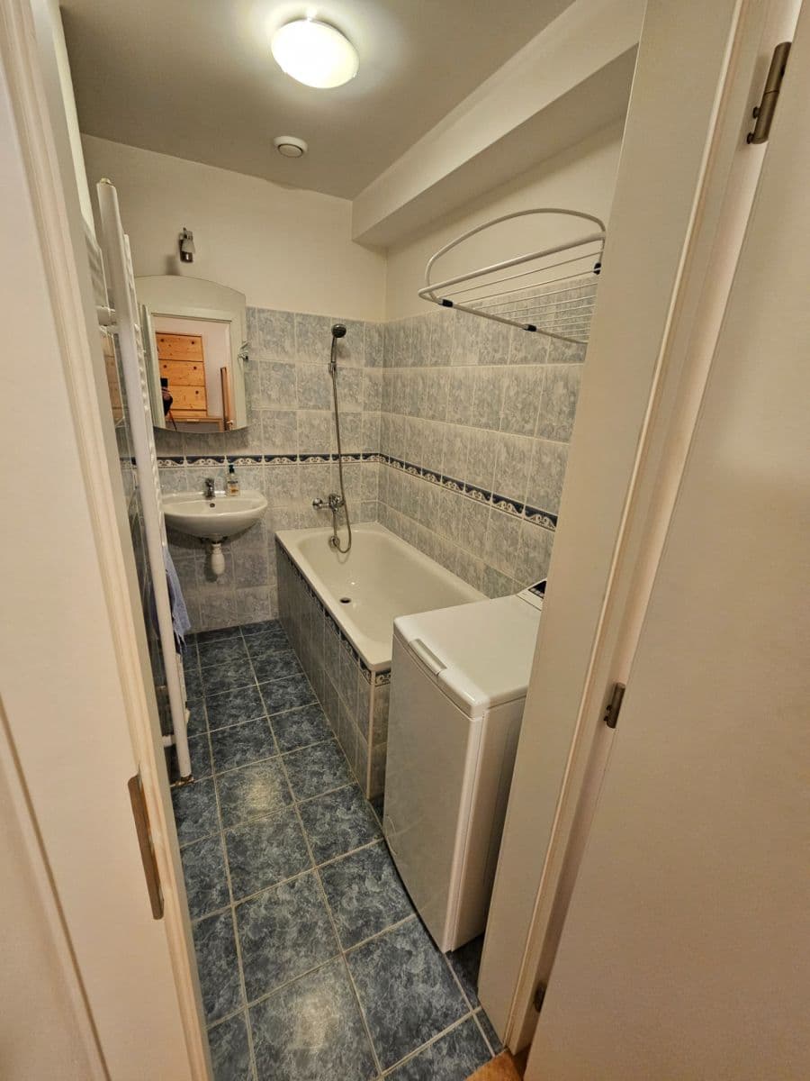 Pronájem bytu 2+kk 37 m², V Honech, Klecany, Středočeský kraj Pronájem bytu 2+kk 37 m², V Honech, Klecany, Středočeský kraj