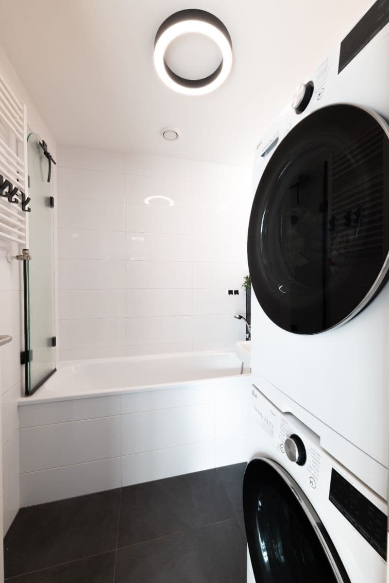 Prodej bytu 3+kk 85 m², Novovysočanská, Praha, Praha Prodej bytu 3+kk 85 m², Novovysočanská, Praha, Praha