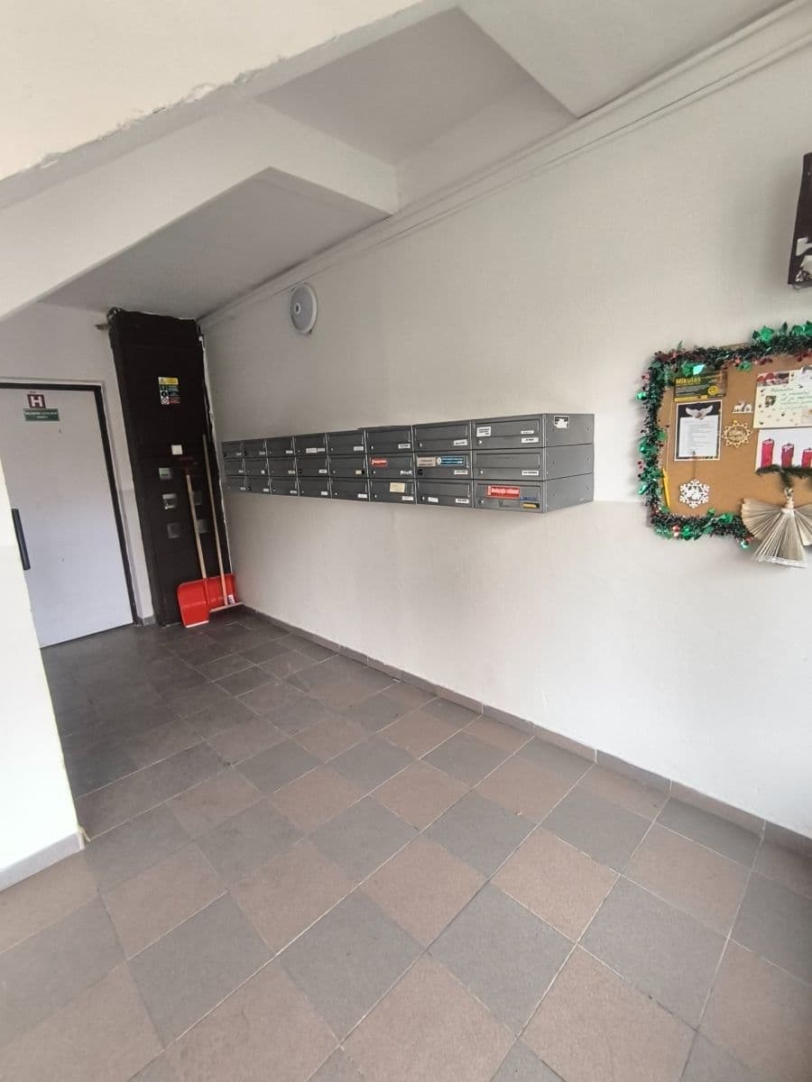 Prodej bytu 3+1 67 m², Americká, Kladno, Středočeský kraj Prodej bytu 3+1 67 m², Americká, Kladno, Středočeský kraj