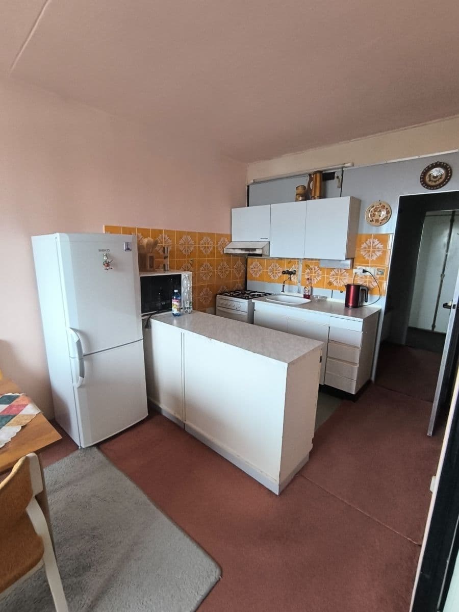 Prodej bytu 3+1 67 m², Americká, Kladno, Středočeský kraj Prodej bytu 3+1 67 m², Americká, Kladno, Středočeský kraj