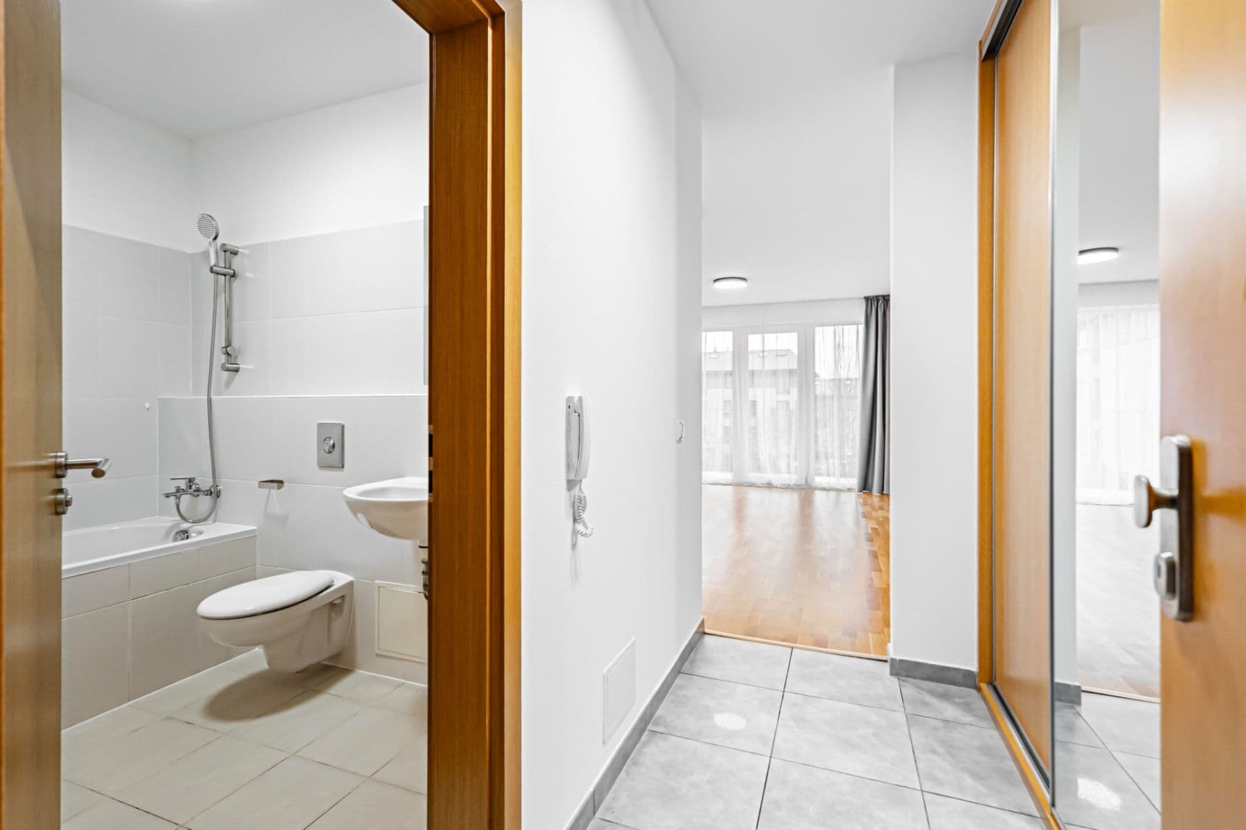 Pronájem bytu 1+kk 37 m², Rotavská, Praha, Praha Pronájem bytu 1+kk 37 m², Rotavská, Praha, Praha