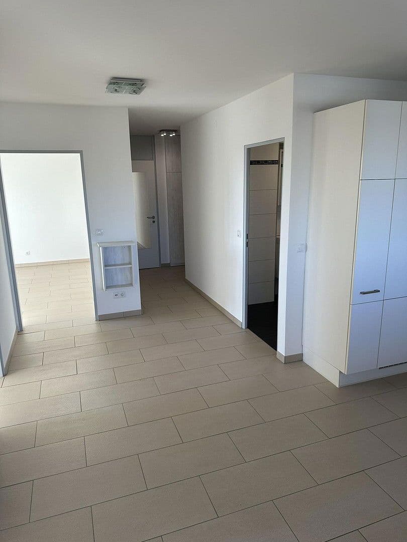 Pronájem bytu 3+kk 82 m², Amsterdamer Straße 1, Ludwigshafen am Rhein, Porýní-Falc Pronájem bytu 3+kk 82 m², Amsterdamer Straße 1, Ludwigshafen am Rhein, Porýní-Falc