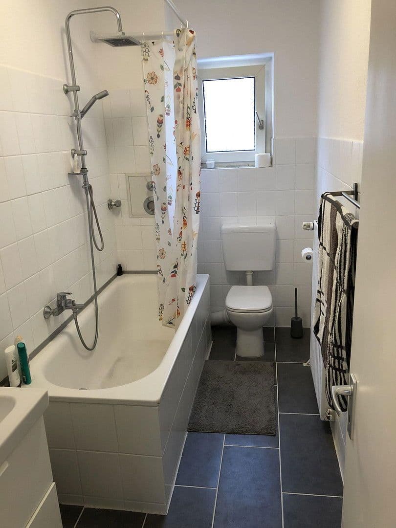 Pronájem bytu 2+1 60 m², Mühlenstrasse 90, Mönchengladbach, Severní Porýní-Vestfálsko Pronájem bytu 2+1 60 m², Mühlenstrasse 90, Mönchengladbach, Severní Porýní-Vestfálsko