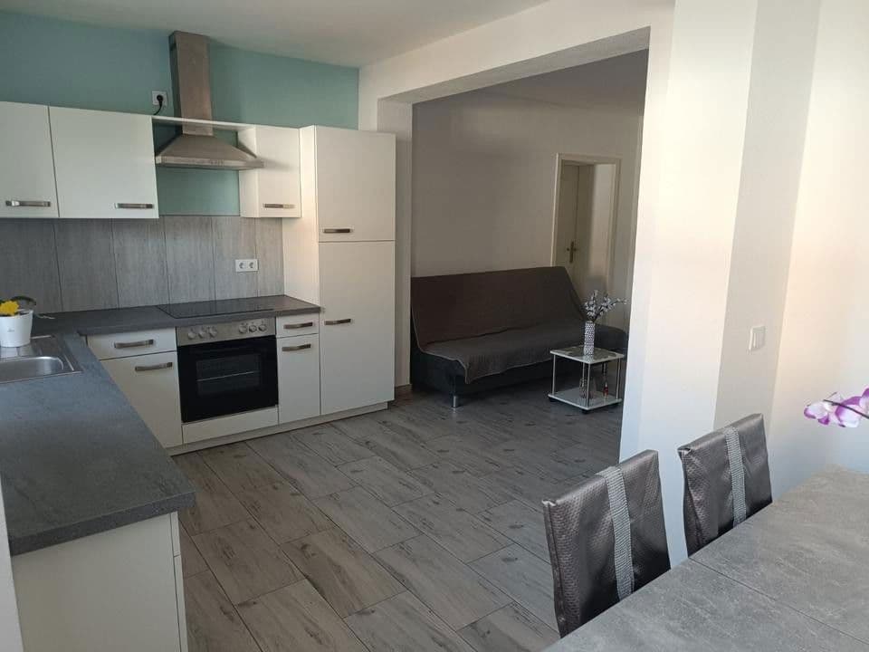 Prodej domu 225 m², pozemek 460 m², St. Egidien, Sasko Prodej domu 225 m², pozemek 460 m², St. Egidien, Sasko