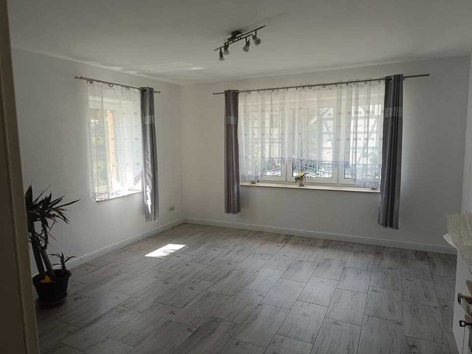 Prodej domu 225 m², pozemek 460 m², St. Egidien, Sasko Prodej domu 225 m², pozemek 460 m², St. Egidien, Sasko