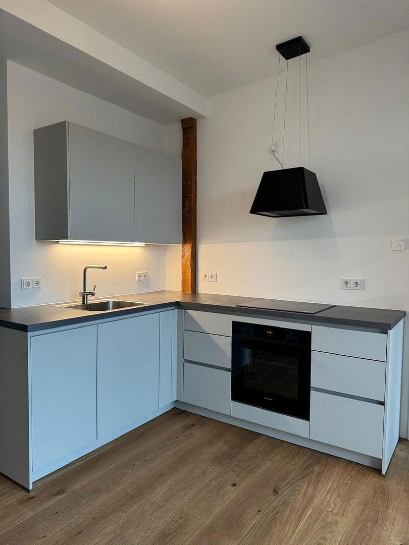 Prodej bytu 2+kk 67 m², Walderseestraße, Berlin, Berlín Prodej bytu 2+kk 67 m², Walderseestraße, Berlin, Berlín