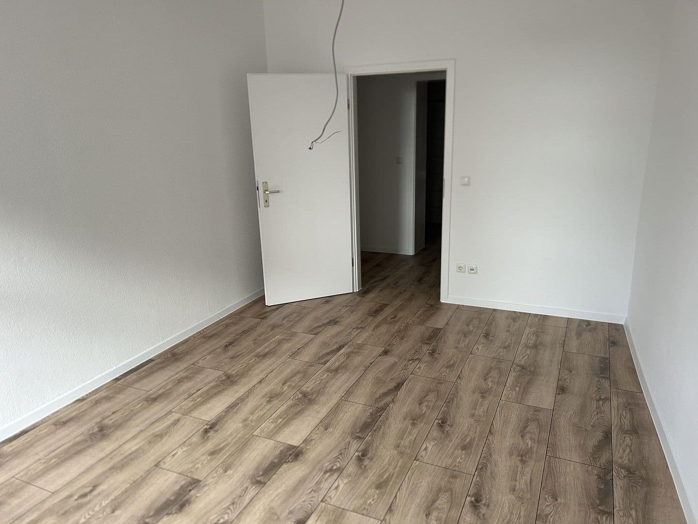 Pronájem bytu 1+1 39 m², Merseburger Str. 49, Halle Saale, Sasko-Anhaltsko Pronájem bytu 1+1 39 m², Merseburger Str. 49, Halle Saale, Sasko-Anhaltsko