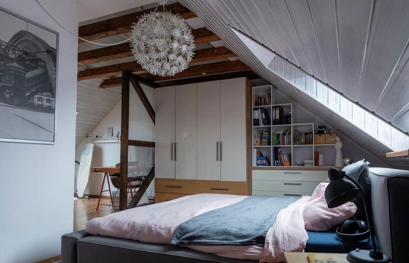 Prodej domu 118 m², pozemek 240 m², Wuppertal, Severní Porýní-Vestfálsko Prodej domu 118 m², pozemek 240 m², Wuppertal, Severní Porýní-Vestfálsko